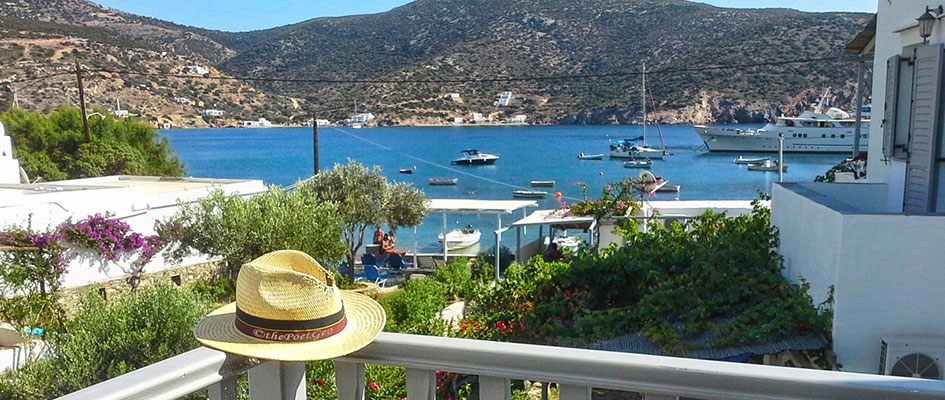 Rooms in Sifnos near the sea