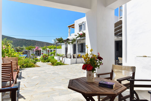 Triple studio in Sifnos