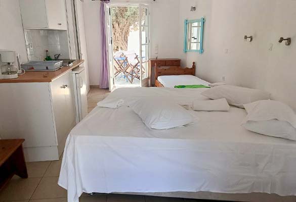 Triple studios at sifnos studios